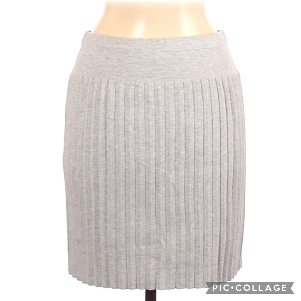 Theory Accordion Pleated Knit Skirt